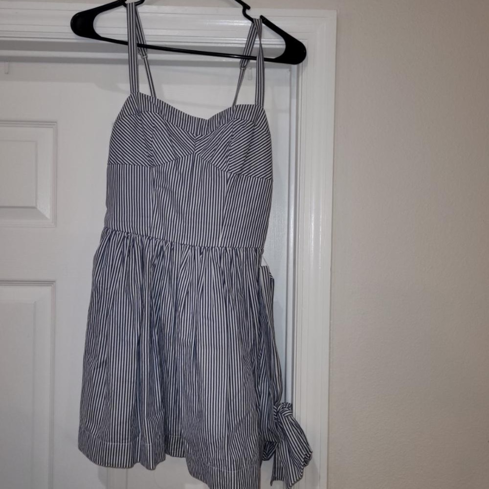 GILLY HICKS Mini Dress. Size S. Navy Blue Striped.